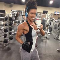 Amanda Latona Kuclo taking a selfie