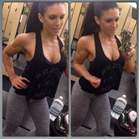 Amanda Latona Kuclo taking a selfie