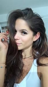 Michelle Lewin taking a selfie