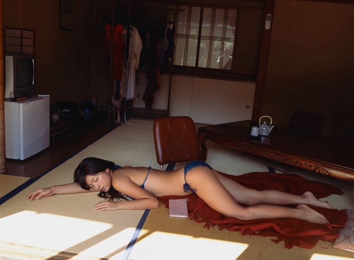 Yukie Kawamura in a bikini