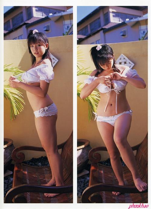 Ai Shinozaki in a bikini