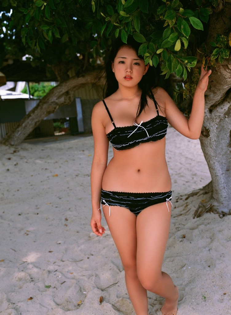 Ai Shinozaki in lingerie