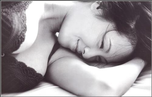 Tien Hsin in lingerie