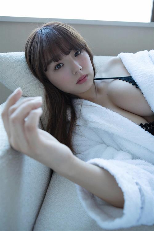 Ai Shinozaki