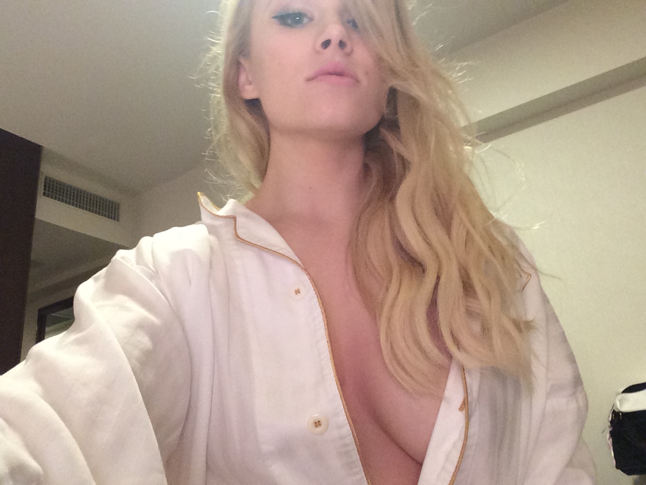 Sonya taking a selfie