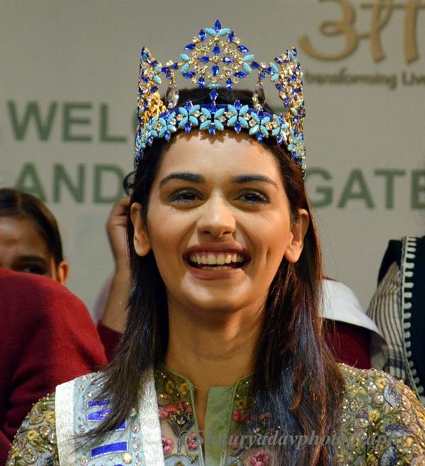 Manushi Chhillar