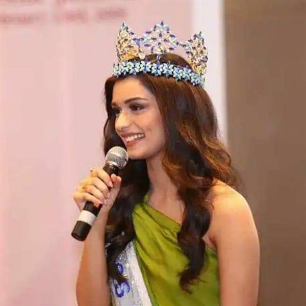 Manushi Chhillar