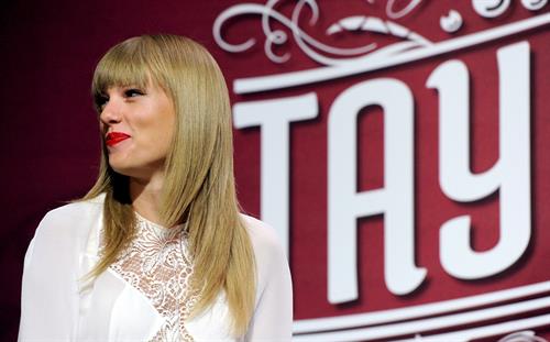 Taylor Swift 'Red' Tour Press Event in LA 8/20/13  