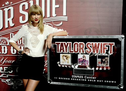 Taylor Swift 'Red' Tour Press Event in LA 8/20/13  