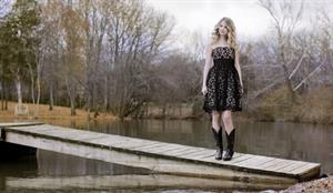 Taylor Swift - Austin Hargrave photoshoot 12/12/08  