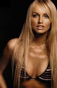 Adriana Karembeu in lingerie