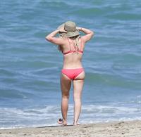 Hilary Duff sexy bikini pics