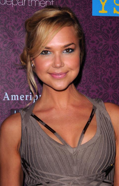 Arielle Kebbel
