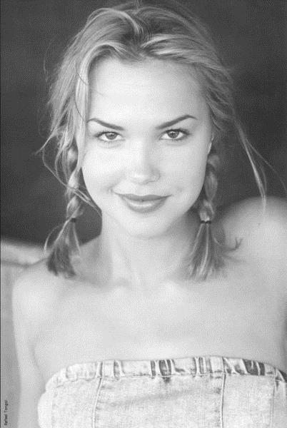 Arielle Kebbel