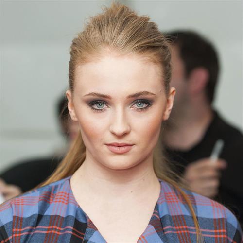 Sophie Turner (Actress)