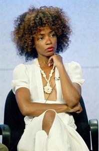 Aunjanue Ellis