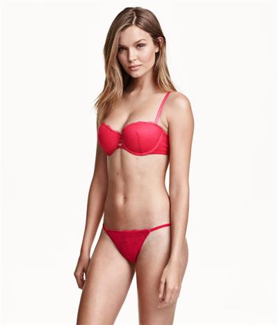 Josephine Skriver in lingerie