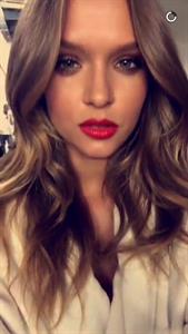 Josephine Skriver taking a selfie