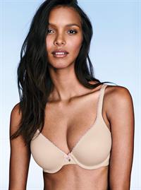 Lais Ribeiro in lingerie