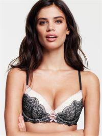 Sara Sampaio in lingerie