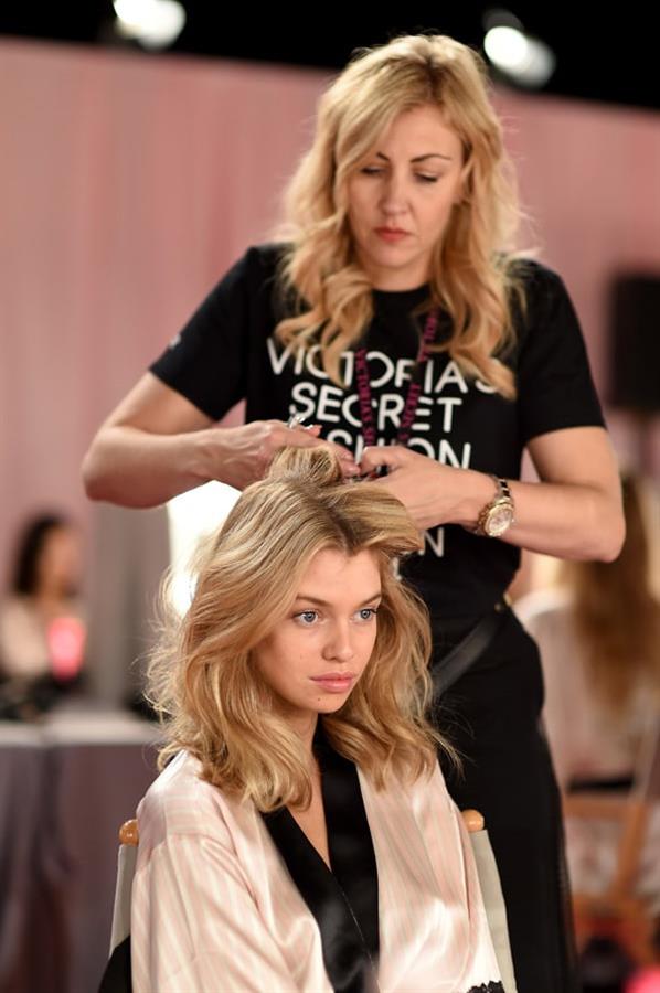 Stella Maxwell