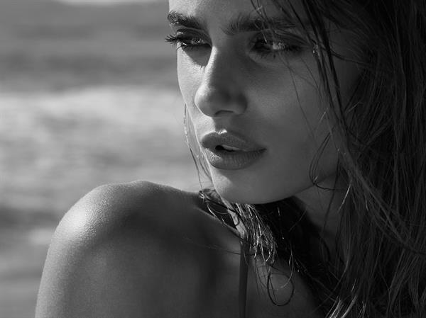 Taylor Marie Hill