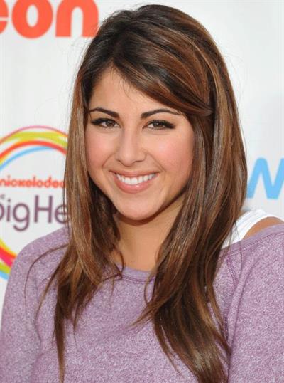Daniella Monet