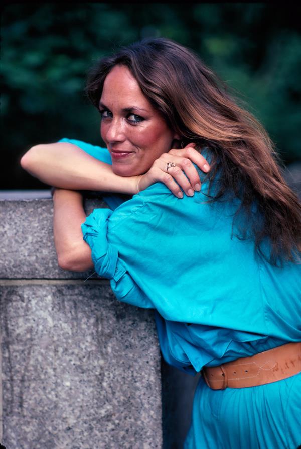 Catherine Bach