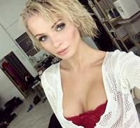 Ekaterina Enokaeva taking a selfie