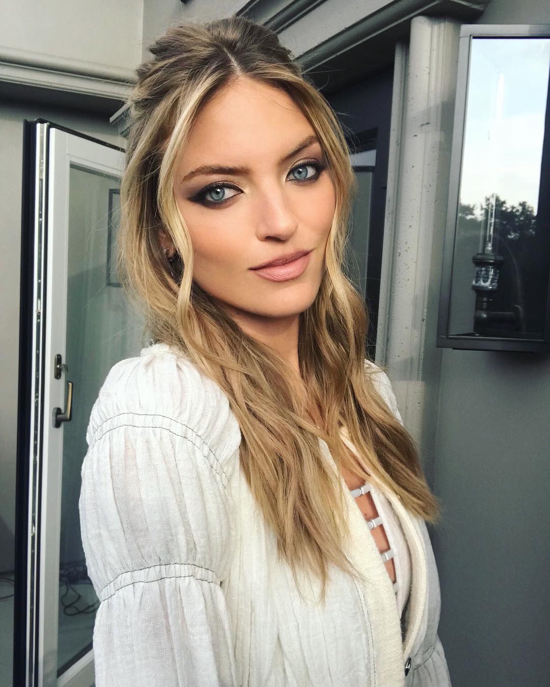 Martha Hunt taking a selfie