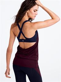 Barbara Fialho in lingerie