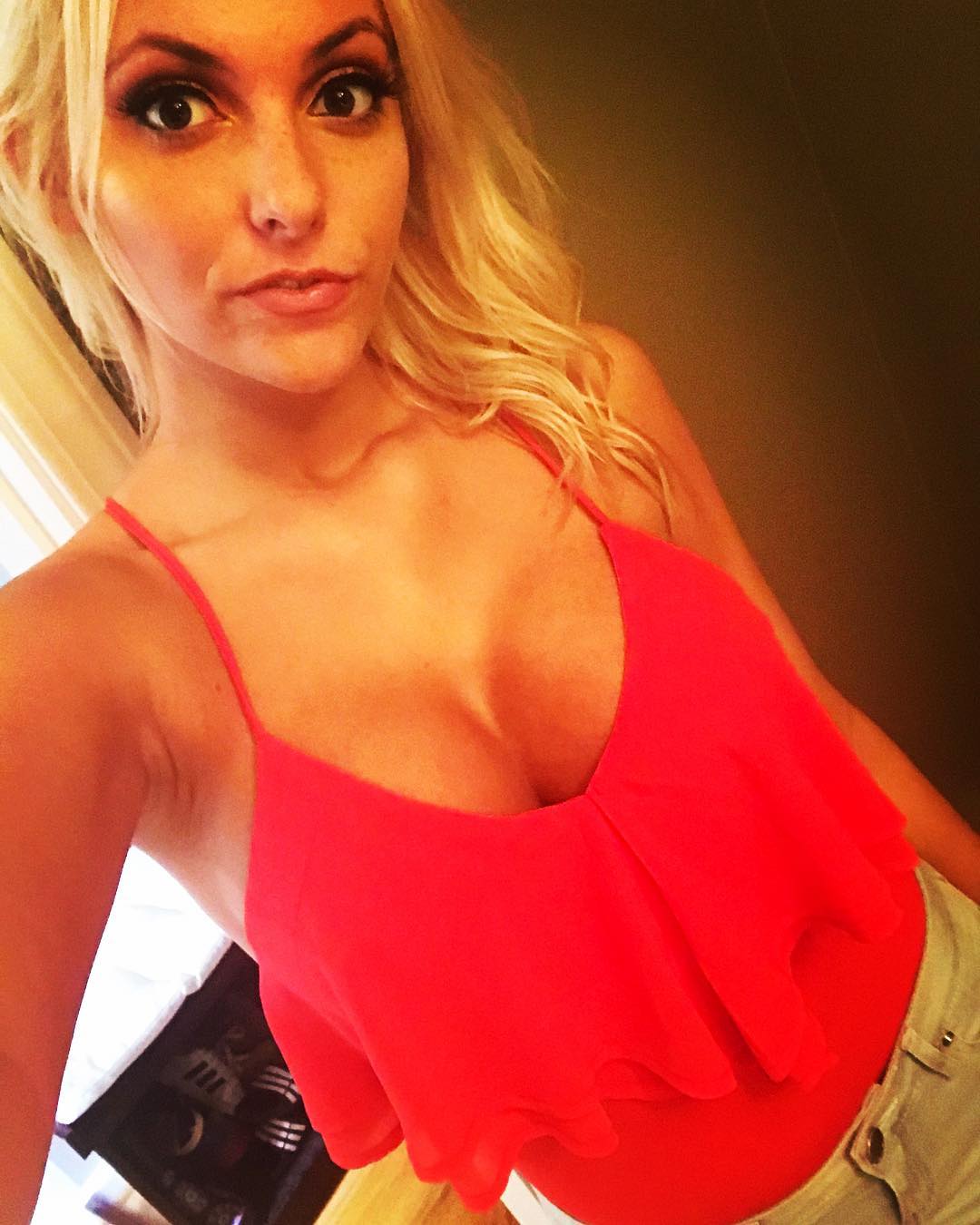 Griffin Maria taking a selfie