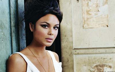 Nathalie Kelley
