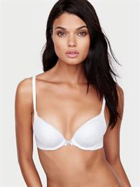 Daniela Braga in lingerie