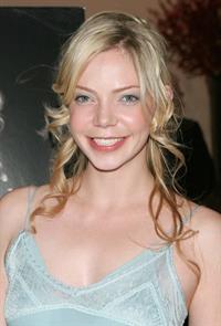 Riki Lindhome