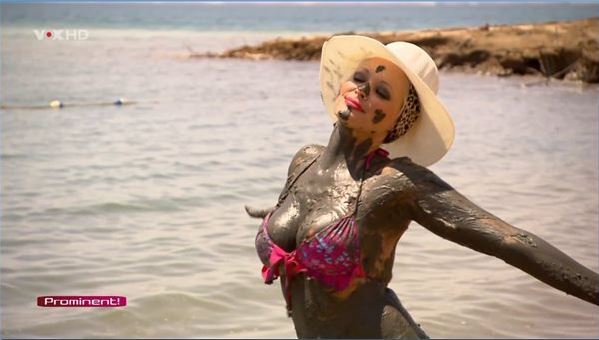 Daniela Katzenberger Bikini Pictures Daniela Katzenberger in a bikini