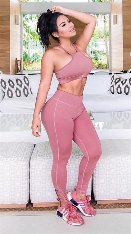 Dolly Castro