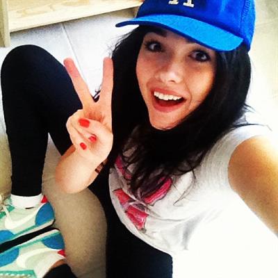 Demi Harman taking a selfie