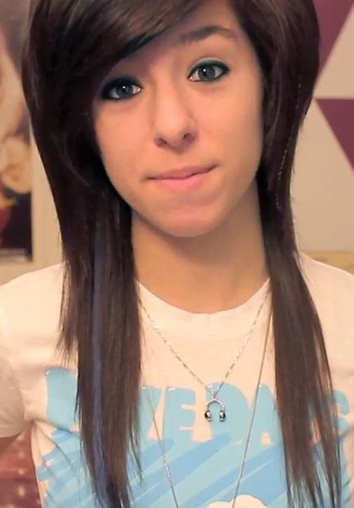 Christina Grimmie taking a selfie