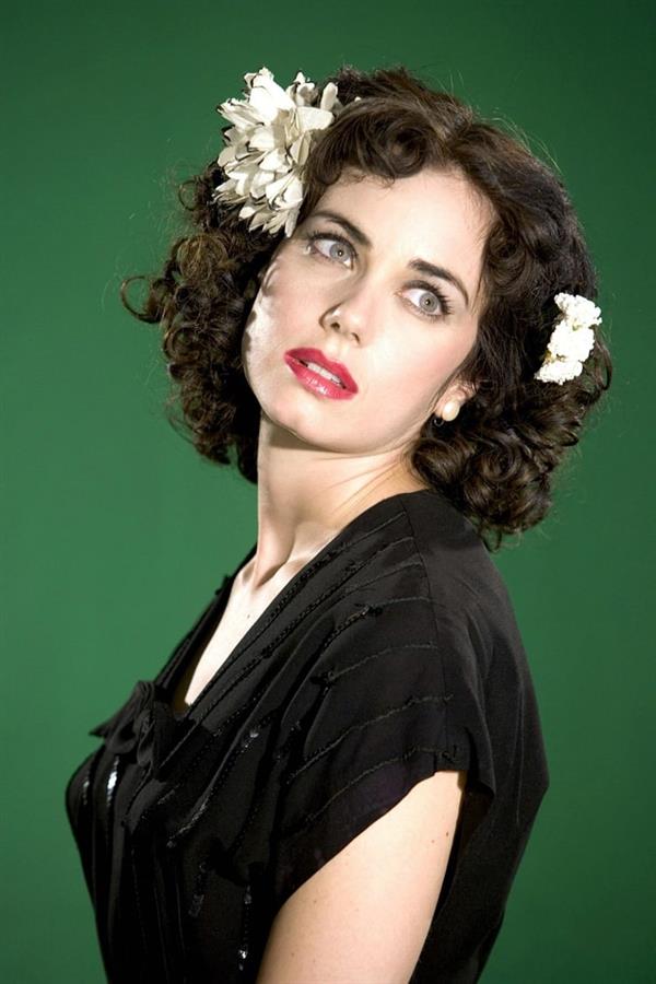 Mia Kirshner