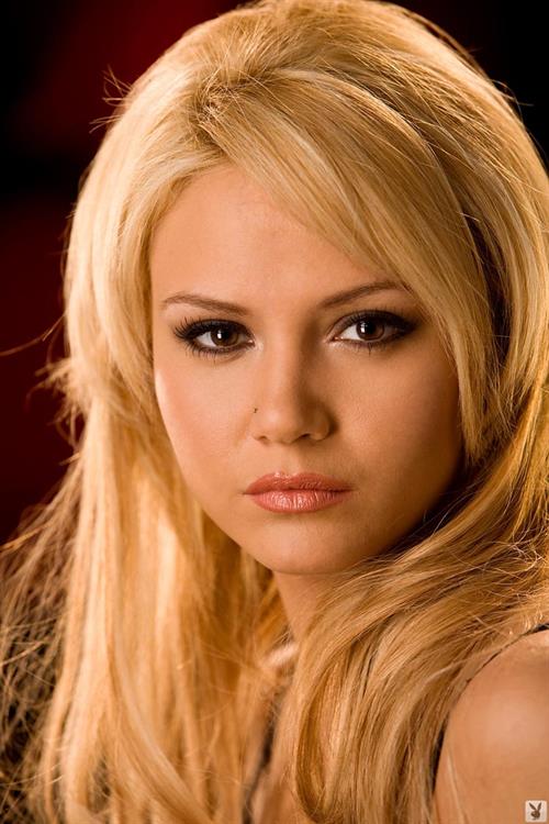 Lindsay Elizabeth Wagner