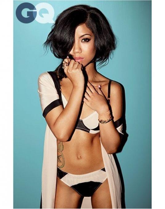 Jhené Aiko in lingerie