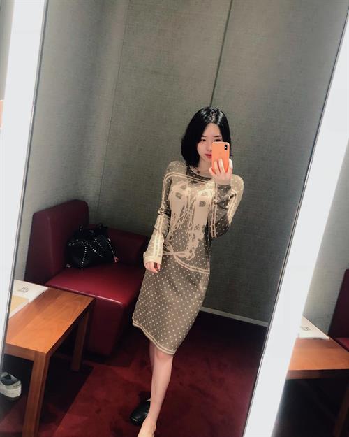 Kim Bitnara taking a selfie