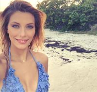 Camille Cerf taking a selfie