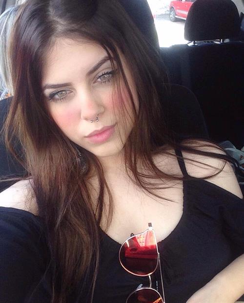 Ingrid Germanno taking a selfie