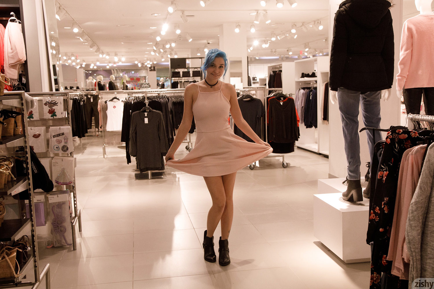 Skye Blue Has Silver Bells