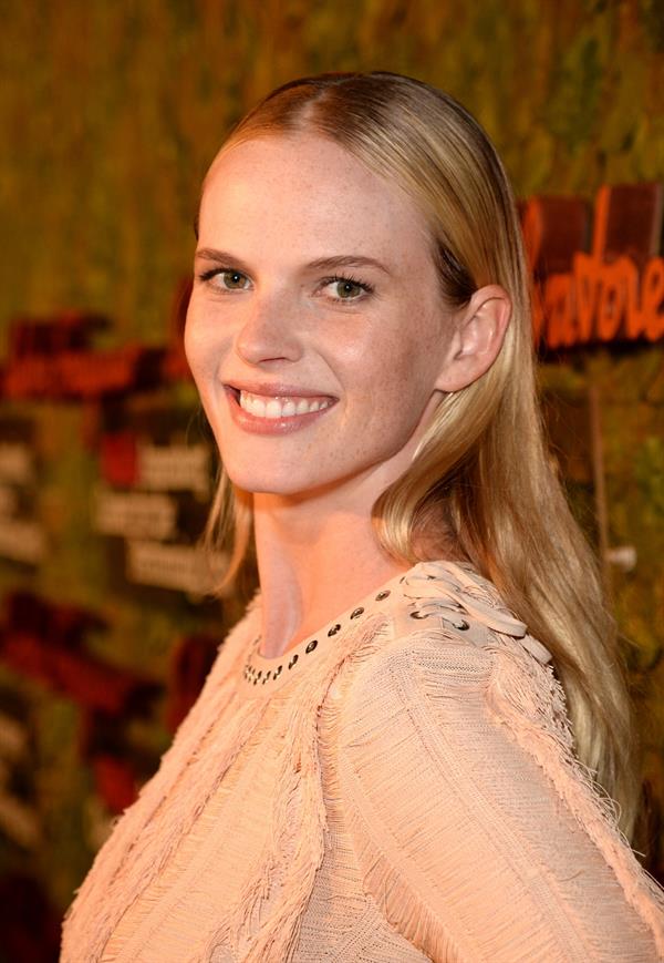 Anne Vyalitsyna