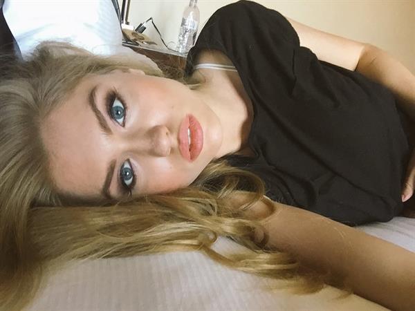 Alexandria Morgan taking a selfie