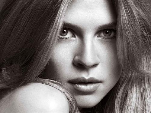 Clemence Poesy