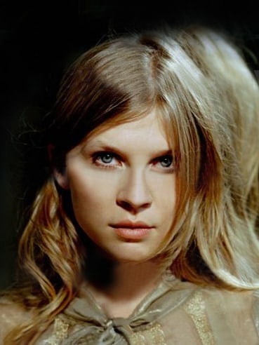 Clemence Poesy